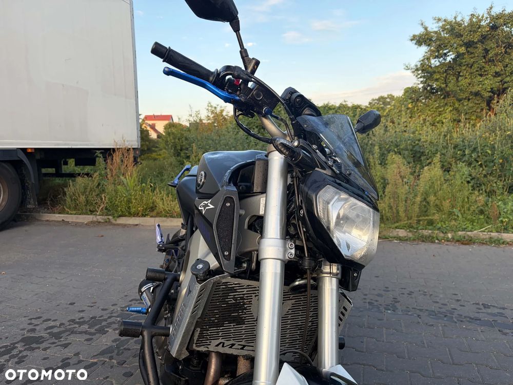 Yamaha MT - 6