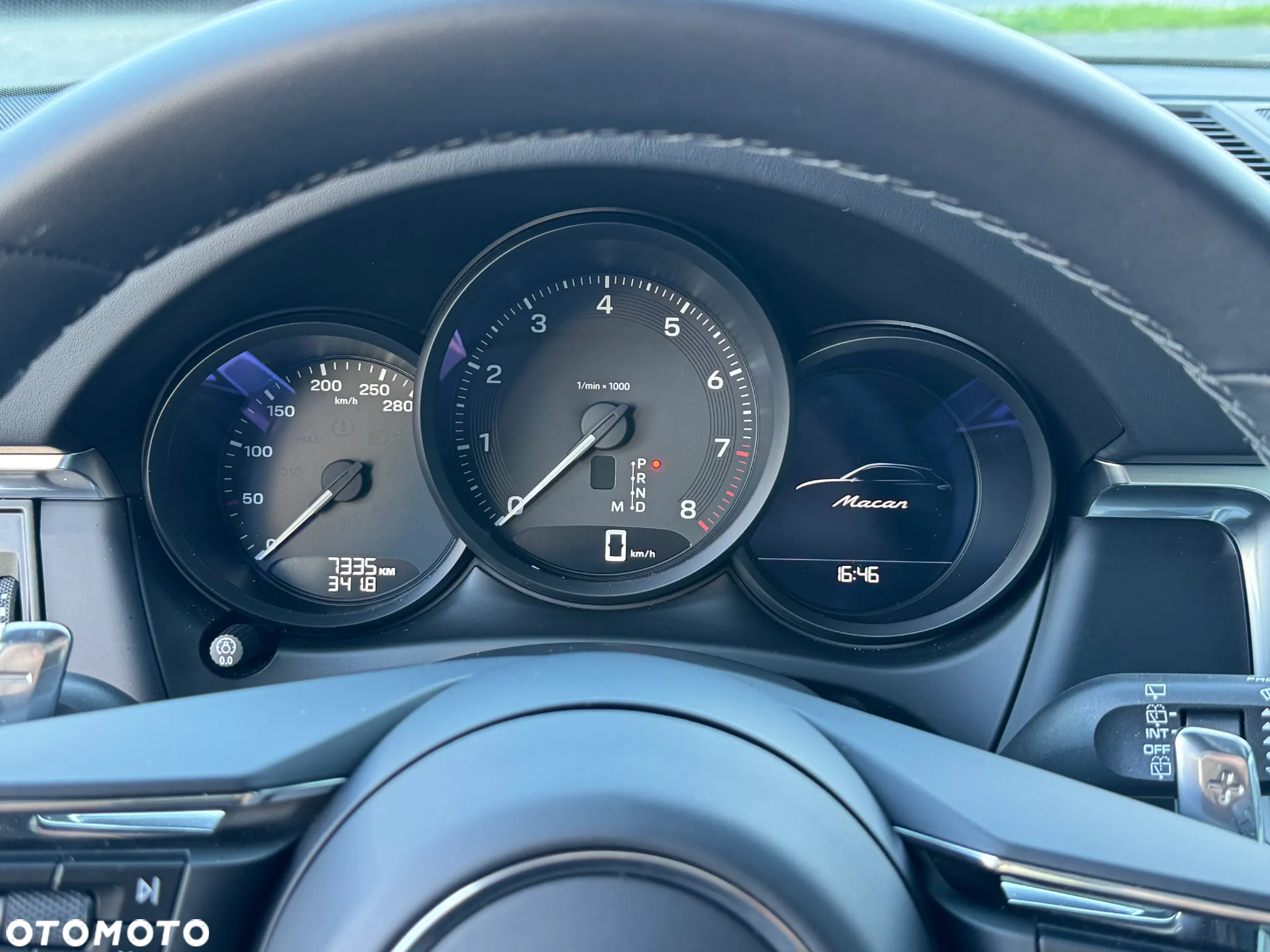 Porsche Macan T - 16