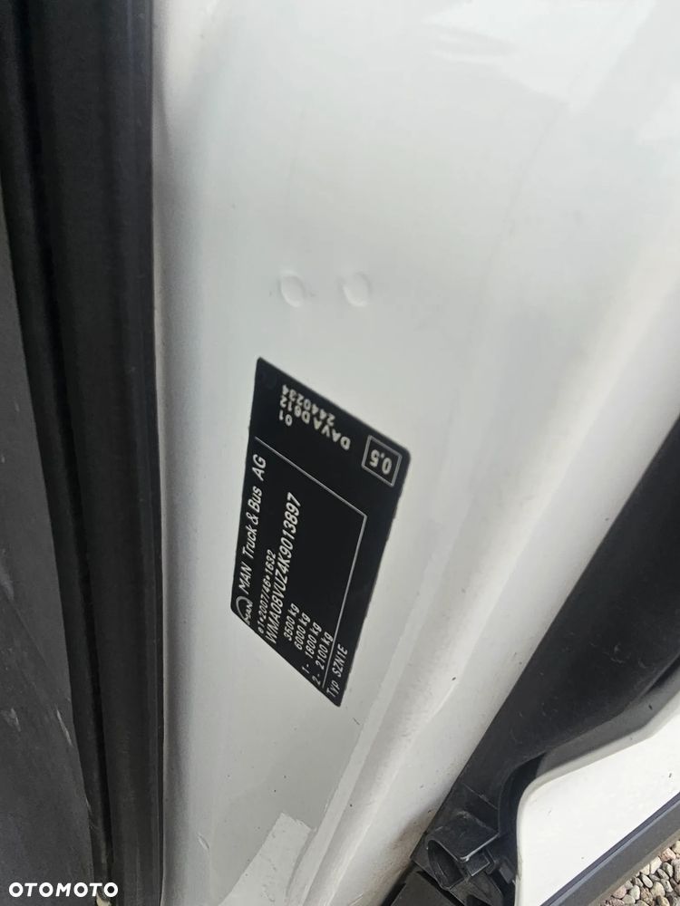 MAN TGE - 17