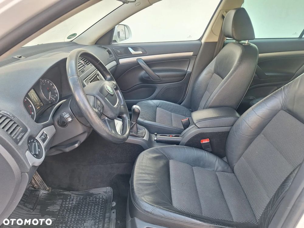 Skoda Octavia 1.8 TSI IMPULS EDITION 4x4 - 21