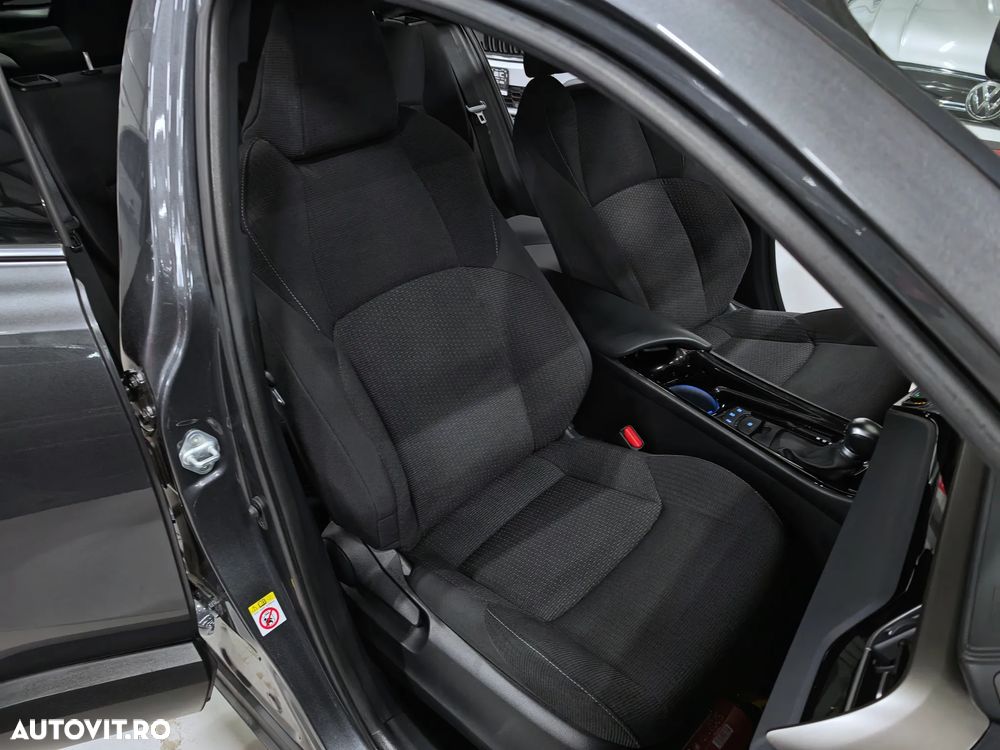 Toyota C-HR Lounge - 10