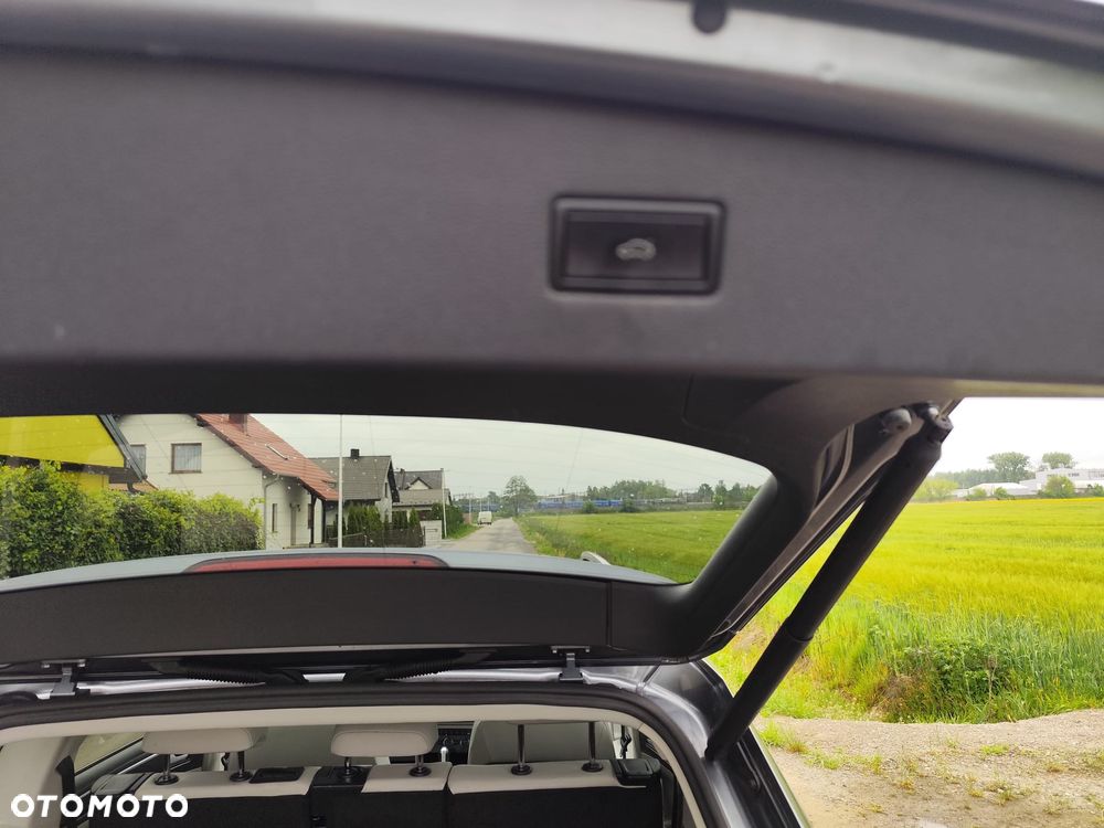 Volkswagen Tiguan Allspace - 20