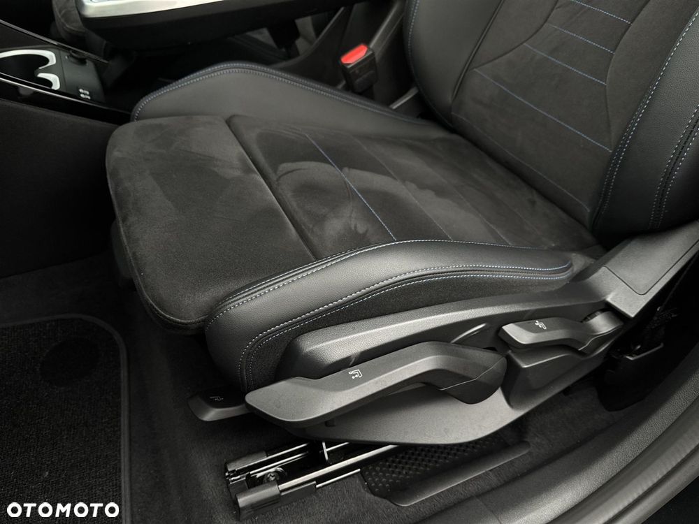 BMW X1 sDrive18i - 21