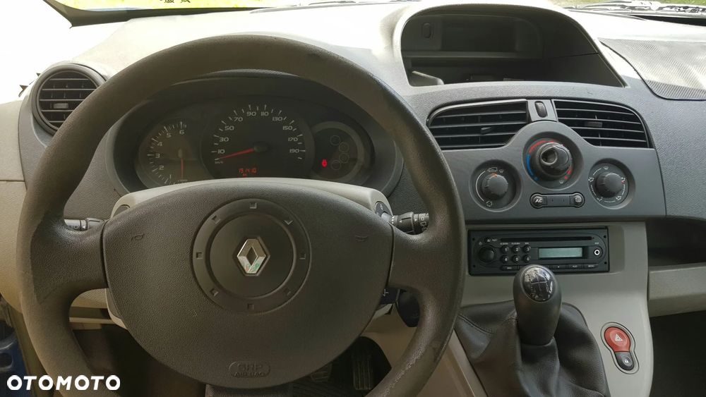 Renault Kangoo 1.6 8V Helios - 12