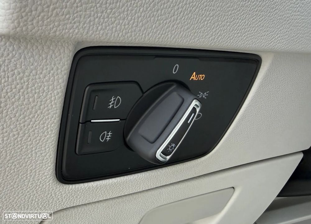 VW Passat 2.0 TDI Highline - 17