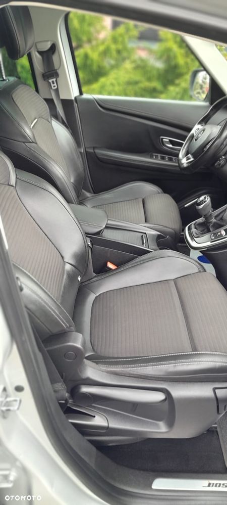 Renault Captur 1.0 TCe Intens - 29