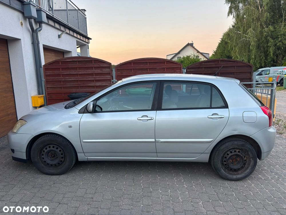 Toyota Corolla 2.0 D-4D Sol - 16