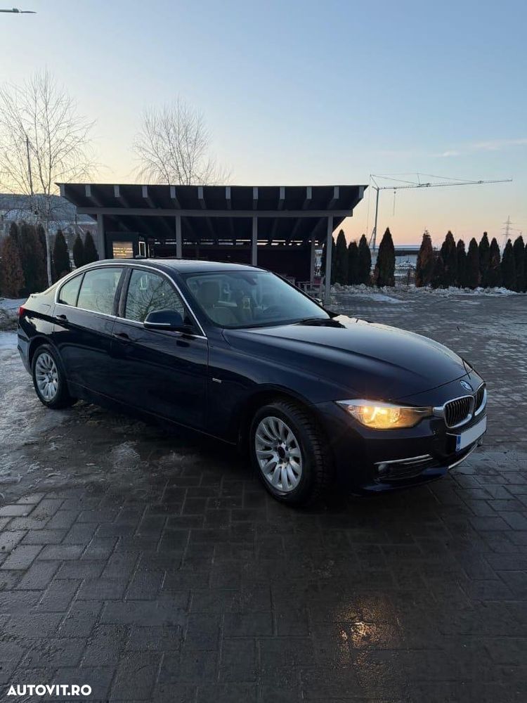 BMW Seria 3 318d Luxury Line - 2
