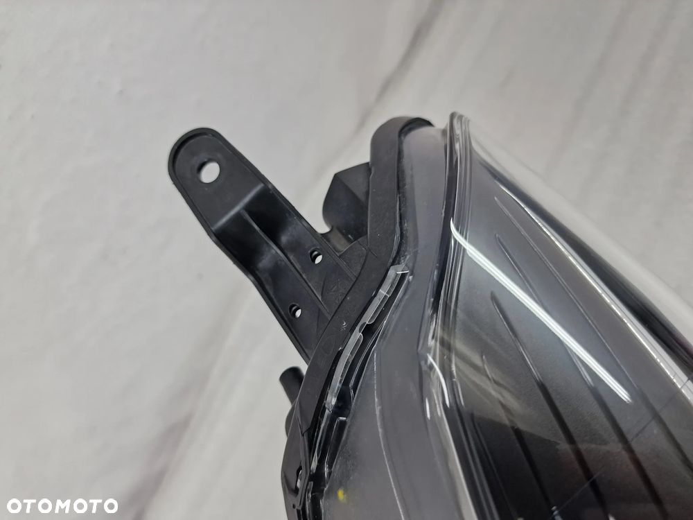 TOYOTA YARIS 3 III LIFT 17- LEWA LAMPA PRZEDNIA PRZÓD SOCZEWKA , NR AUKCJI LA685 - 2