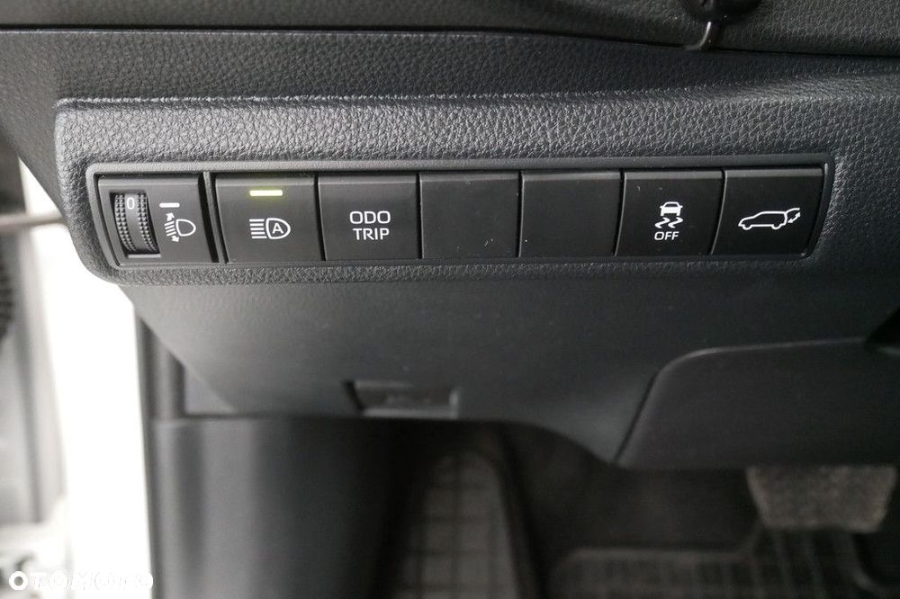 Toyota Corolla 1.8 Hybrid Style - 29