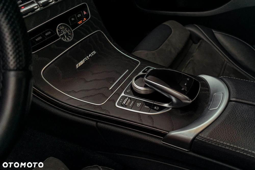 Mercedes-Benz Klasa C AMG 63 AMG Speedshift MCT 9G - 22
