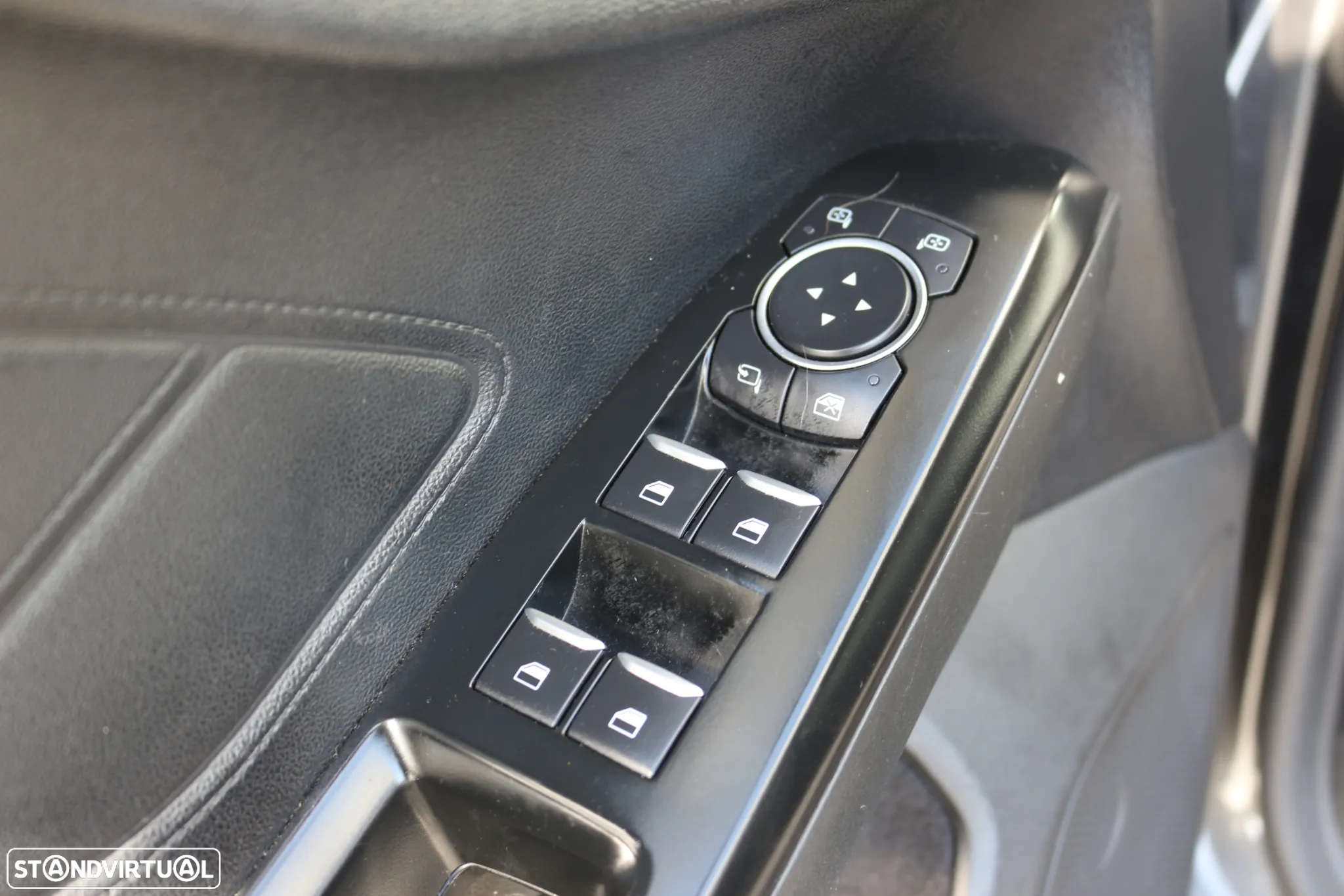 Ford Focus SW 1.5 TDCi EcoBlue Connected - 15