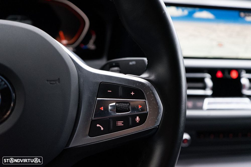 BMW 320 d Pack M Auto - 41