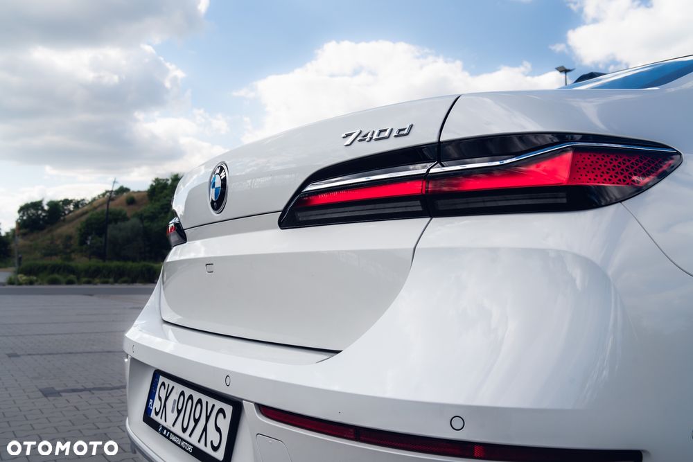 BMW Seria 7 730d xDrive mHEV - 5