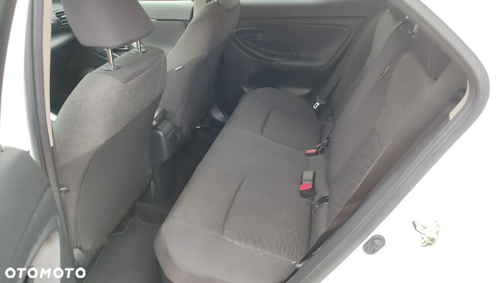 Toyota Yaris Cross - 25