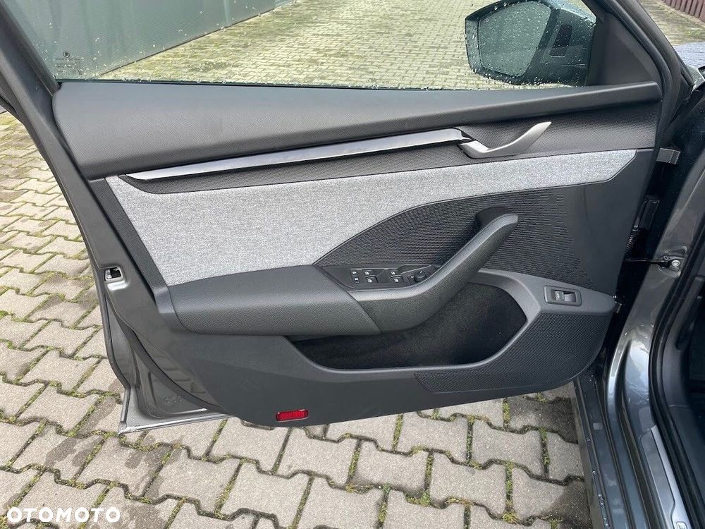 Skoda Octavia 2.0 TSI Drive Selection 4x4 DSG - 6