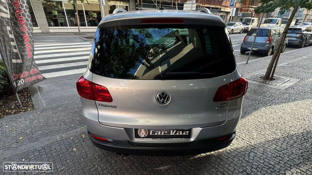 VW Tiguan 2.0 TDi Sport BlueMotion - 6