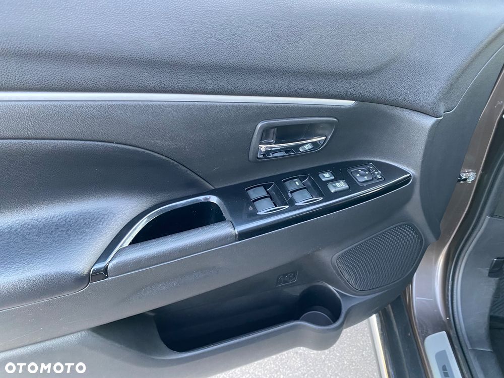 Citroën C4 Aircross e-HDi 150 Stop & Start 4WD Exclusive - 30