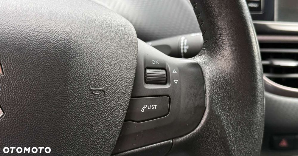 Peugeot 2008 - 30