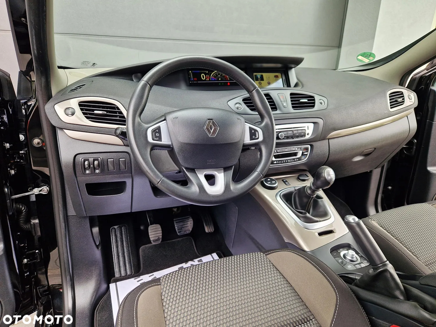 Renault Scenic 1.6 16V 110 Xmod Paris - 13