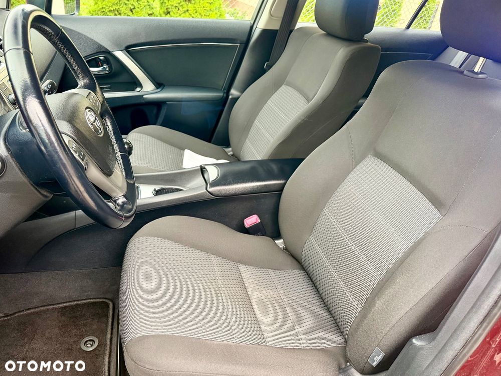 Toyota Avensis 1.8 Sol NAVI - 14