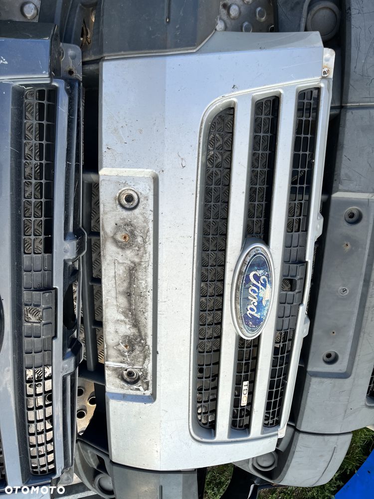 Zderzak przód kompletny Ford Tranist 06-12r. - 3