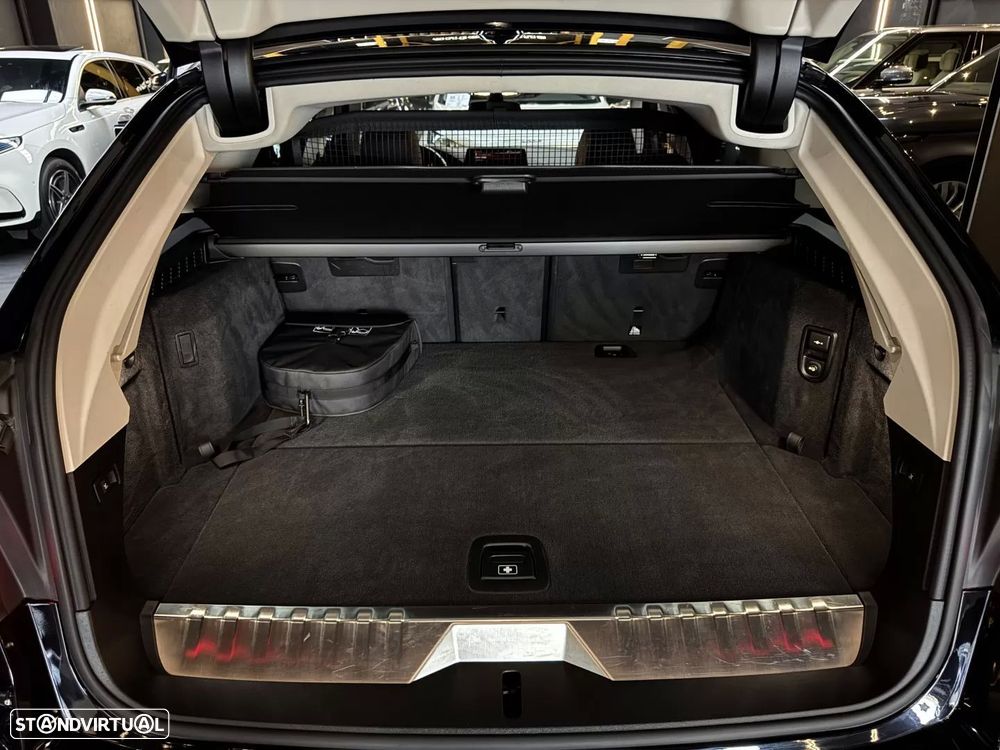 BMW 530 e Aut. Luxury Line — fotografia 28