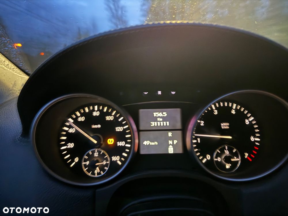 Mercedes-Benz GL 450 4Matic 7G-TRONIC - 25
