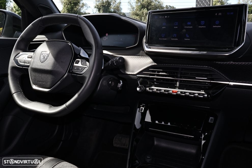 Peugeot 2008 1.2 Hybrid Allure e-DCS6 - 11