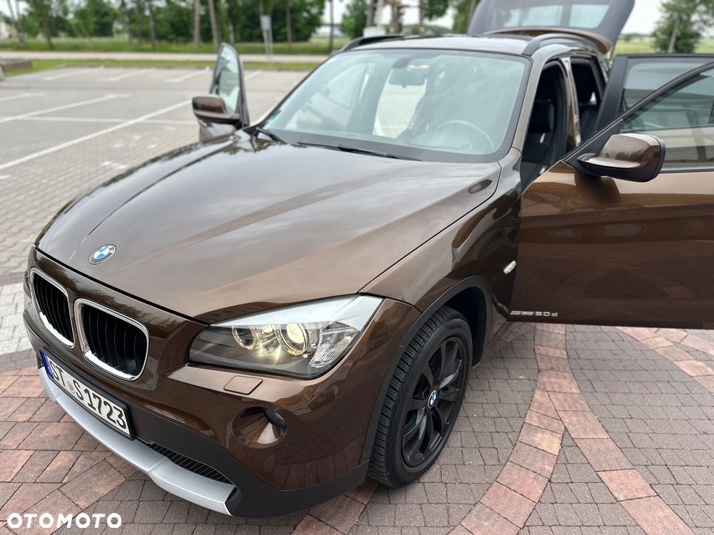 BMW X1 sDrive20d - 20
