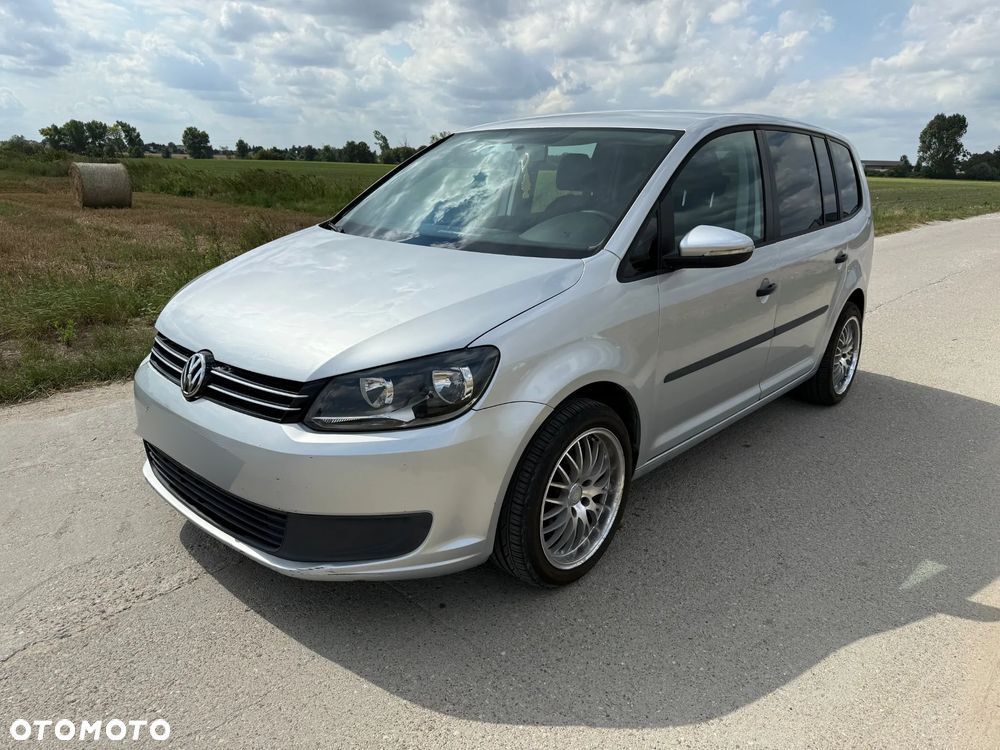 Volkswagen Touran - 1
