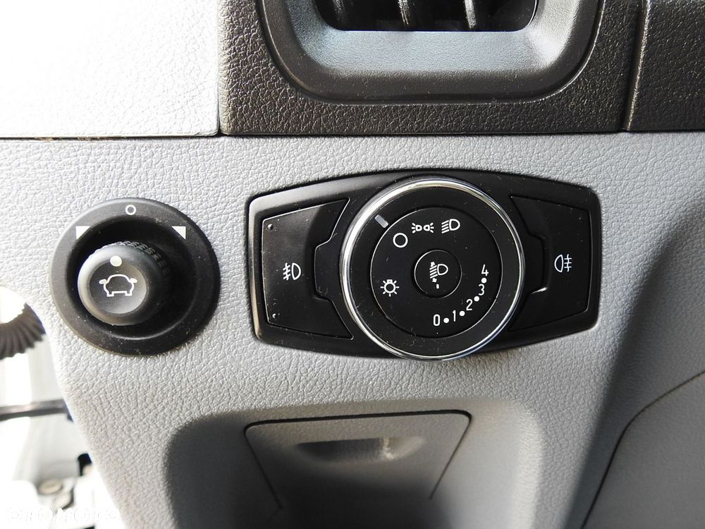 Ford TRANSIT  KONTENER WINDA 8 PALET TEMPOMAT LEDY BLIŹNIACZE KOŁA KLIMATYZACJA  170KM - 29
