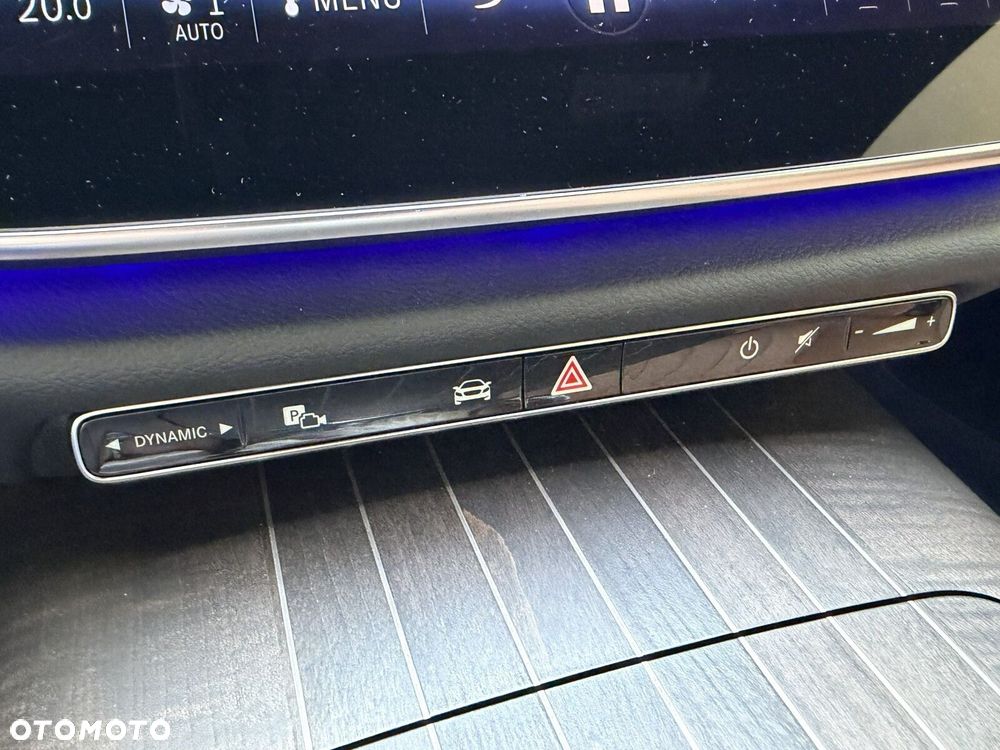 Mercedes-Benz Klasa E 220 d mHEV 4-Matic AMG 9G-Tronic - 31