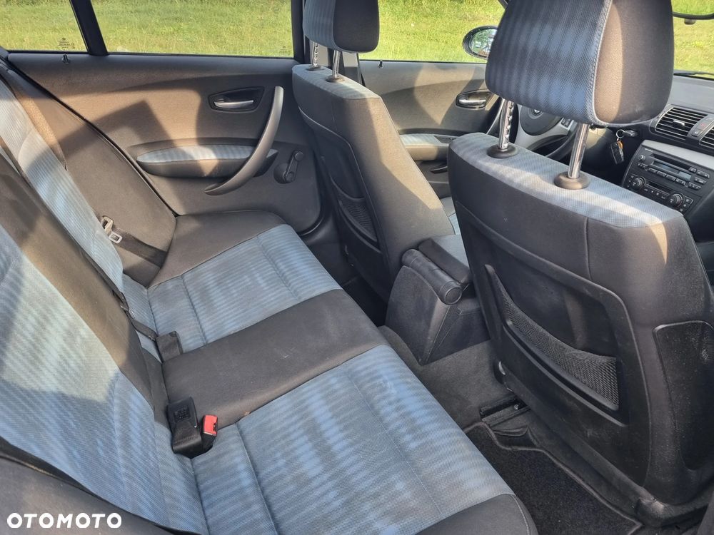 BMW Seria 1 116i - 21