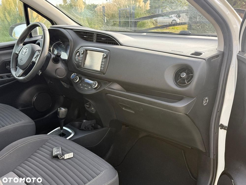 Toyota Yaris - 8