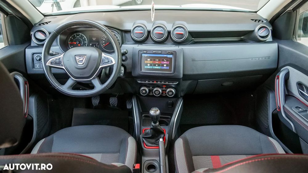 Dacia Duster 1.6 SCe Prestige jante 17" - 11