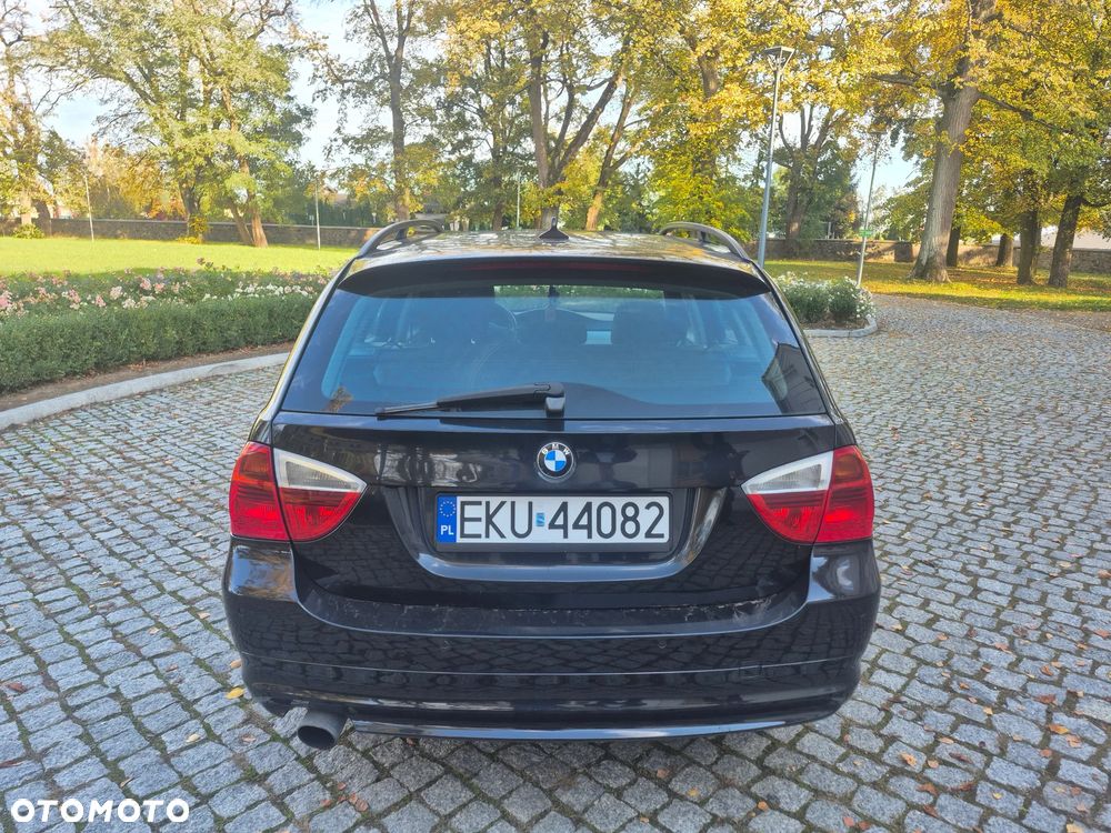 BMW Seria 3 318i - 9