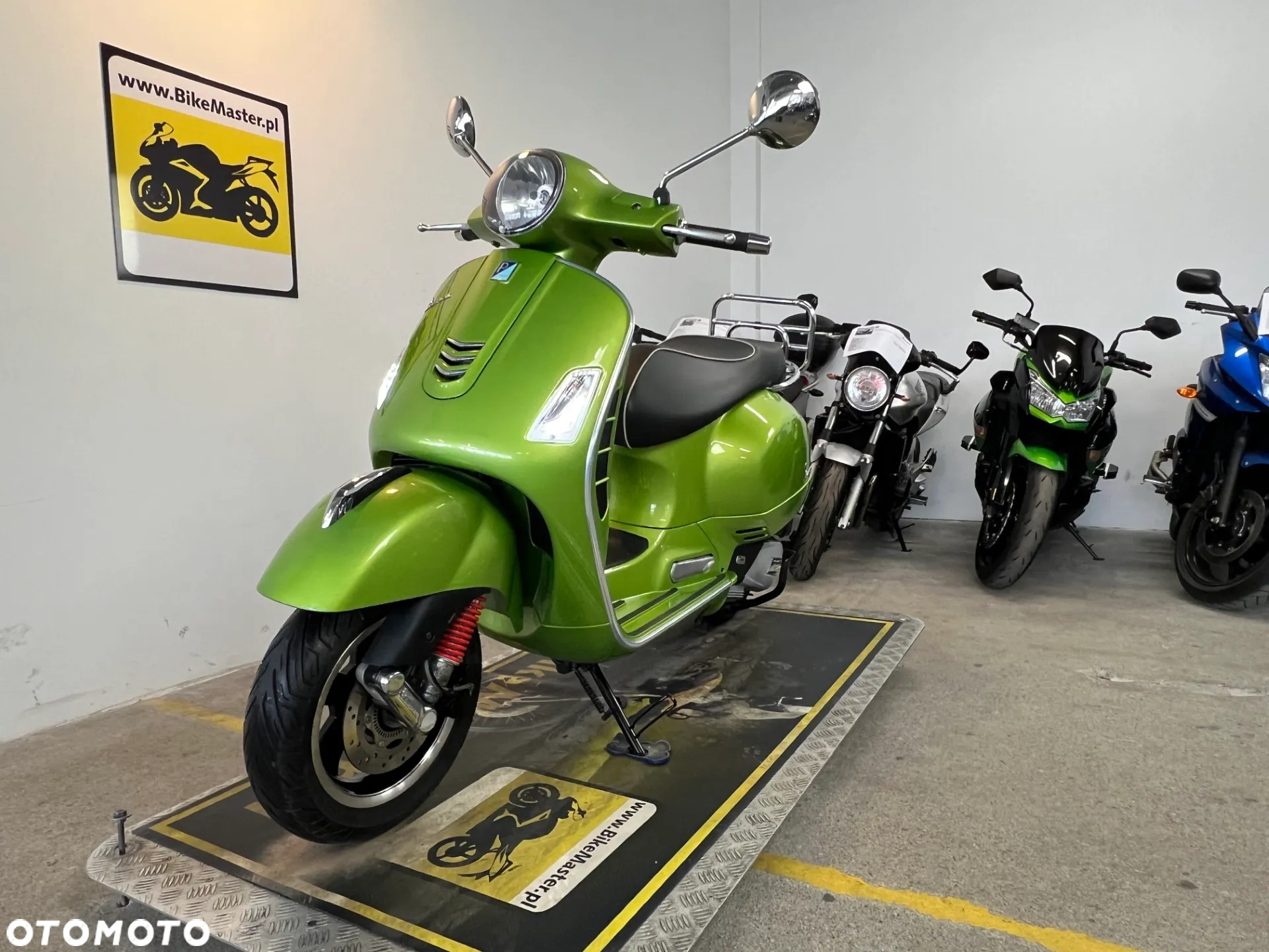 Vespa GTS - 4