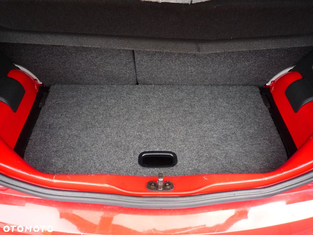Volkswagen up! 1.0 move - 29