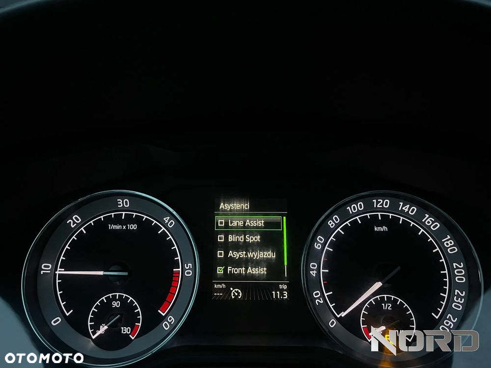 Skoda Superb 2.0 TDI 4x4 L&K - 26