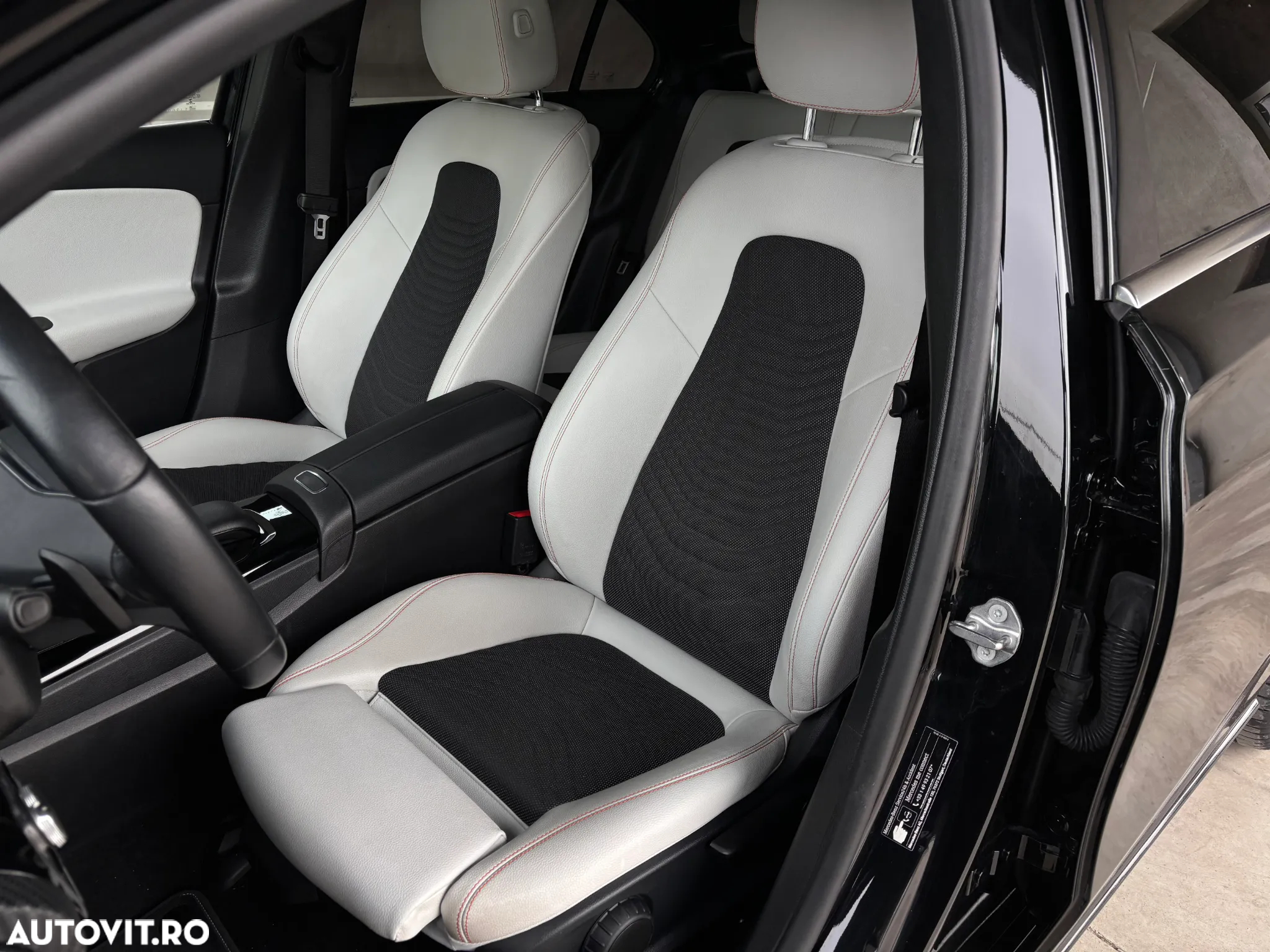 Mercedes-Benz A 180 7G-DCT - 17
