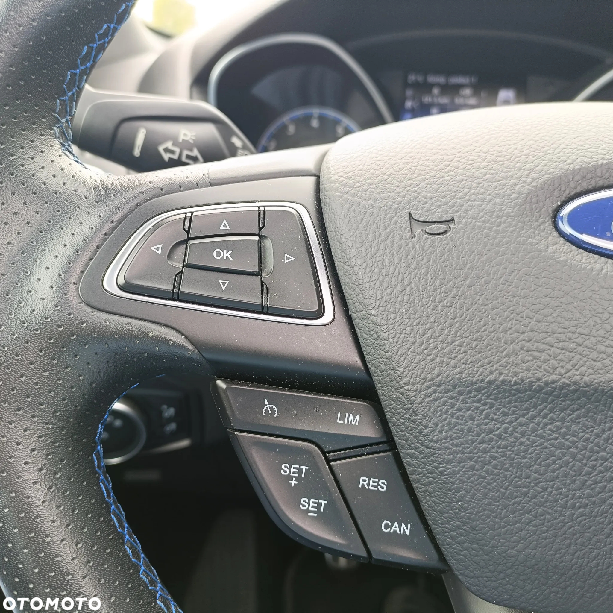 Ford Focus 2.3 EcoBoost RS - 26