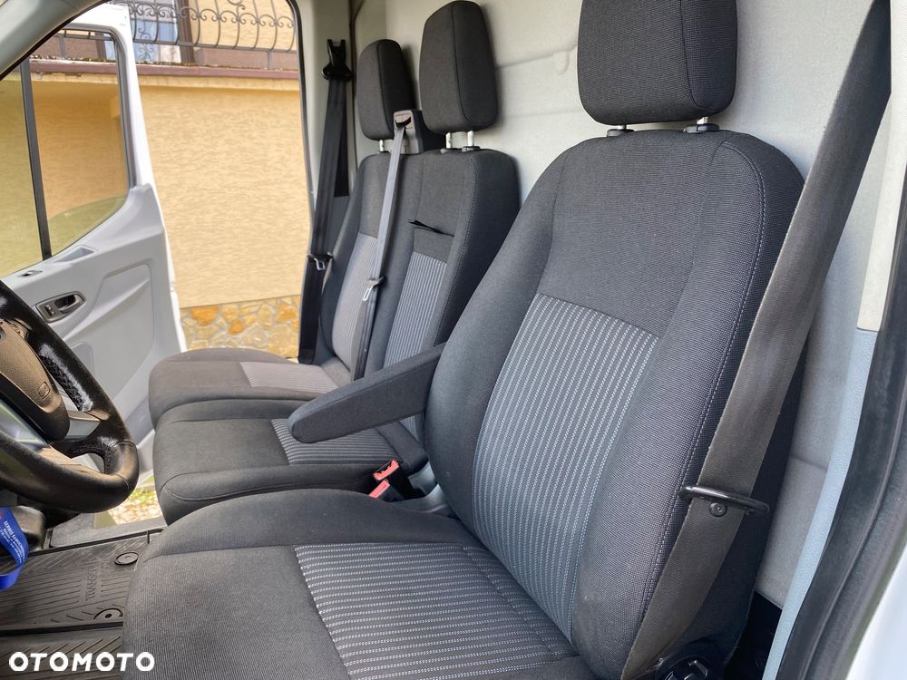 Ford TRANSIT, zakupiony w salonie w Rzeszowie, serwisowany, bezwypadkowy - 31