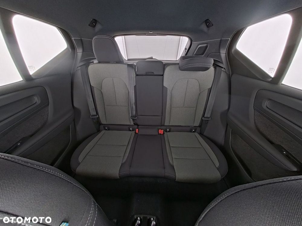 Volvo XC 40 B3 B DKG Plus Black Edition - 7