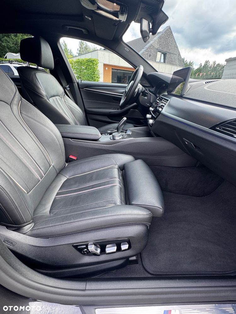 BMW Seria 5 530d xDrive mHEV M Sport sport - 28