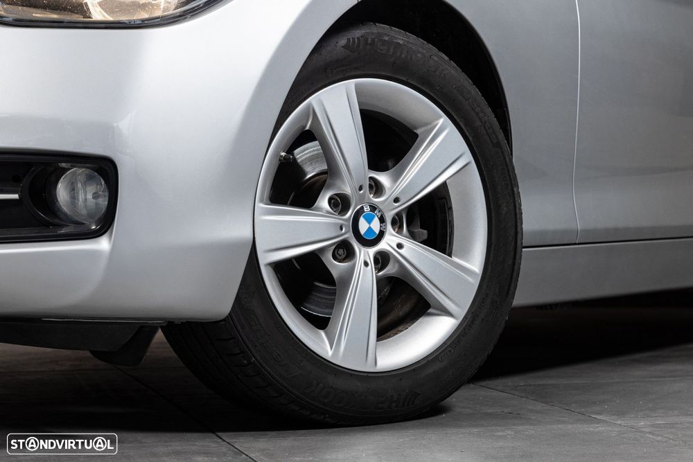 BMW 116 d EDynamics Line Sport - 8