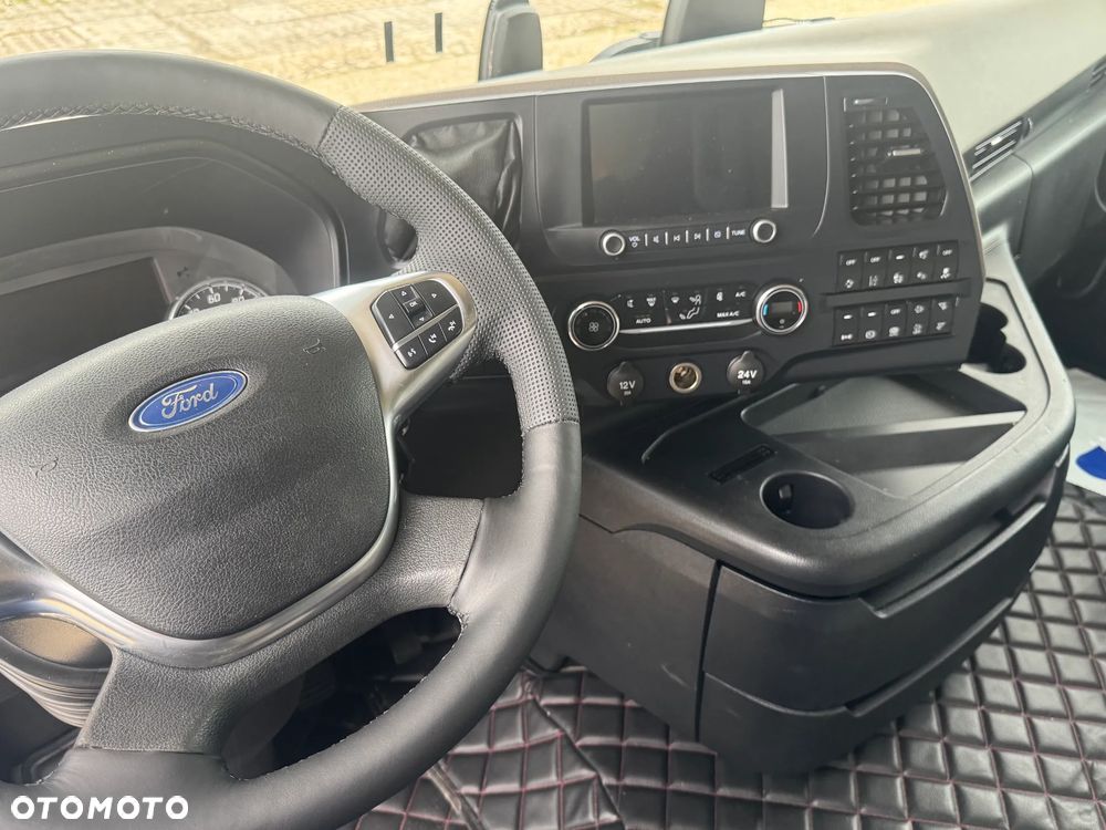 Ford F-MAX - 12