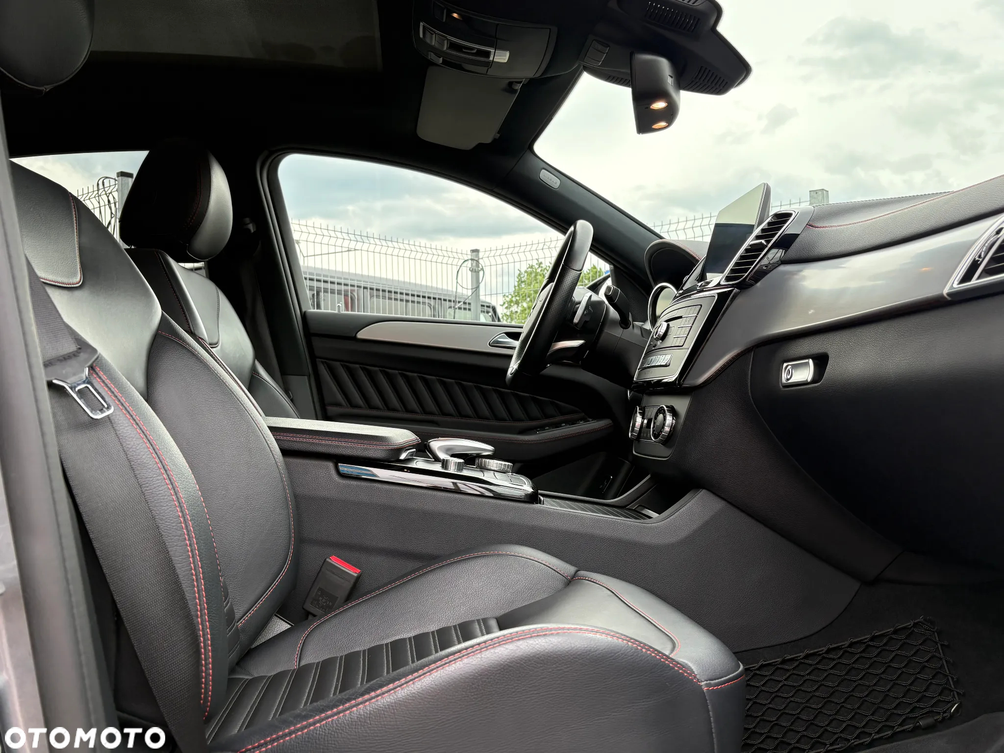 Mercedes-Benz GLE AMG Coupe 43 4-Matic - 36