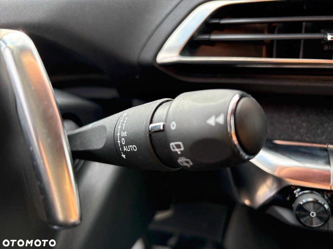 Peugeot 5008 1.5 BlueHDi Allure S&S EAT8 - 20