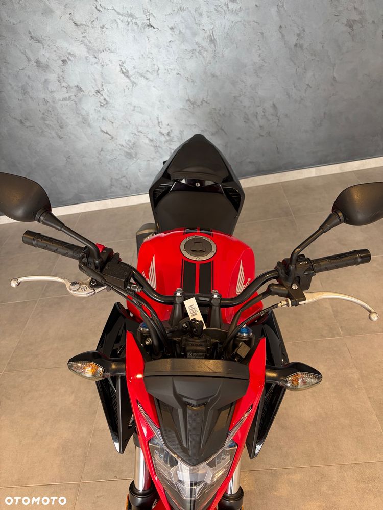 Honda CB - 8